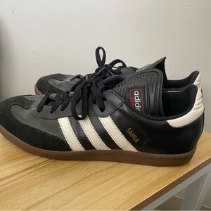 Adidas Mens Samba OG Black/White Low Lace Up Sneaker Men’s 9.5